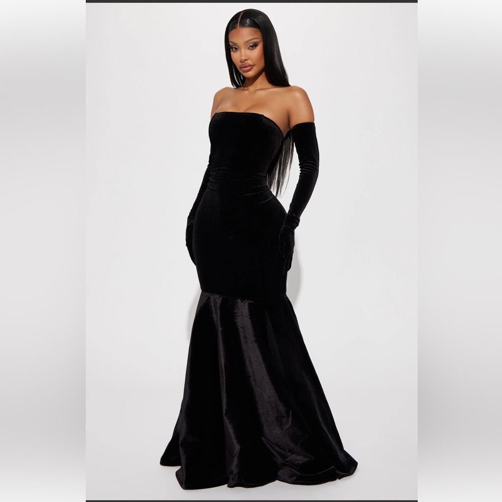 Black Velvet Gown Set